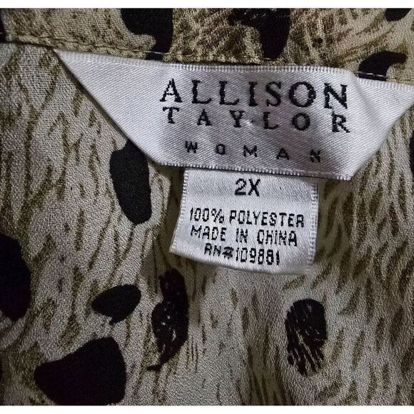 Leopard Print Button-Up Flowy Blouse W 3/4 Sleeves & V-Neck animal mob wife 2x - Picture 12 of 13